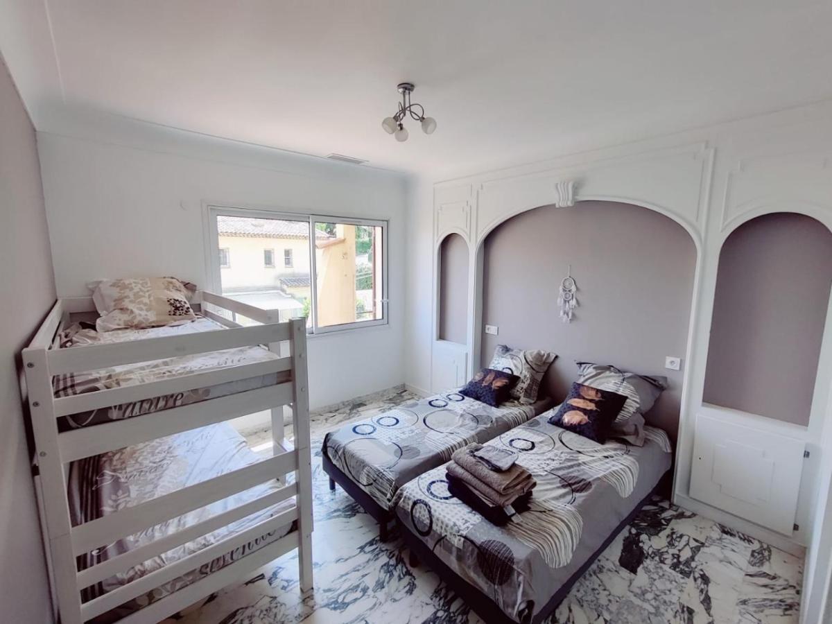 La Villa Castel - Haut De Villa - Parkings- 3 Chambres - 8 Couchages - Jardin - Barbecue Cagnes-sur-Mer Dış mekan fotoğraf