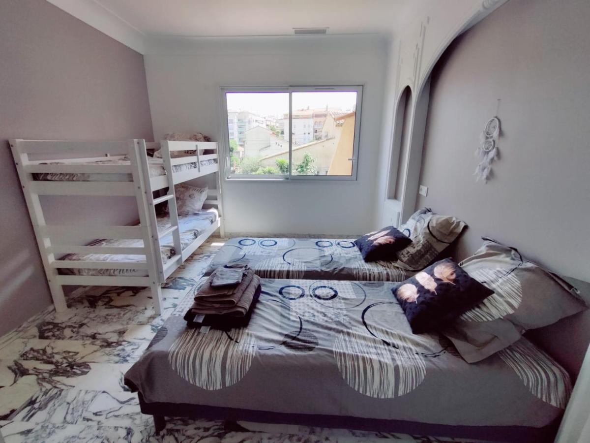 La Villa Castel - Haut De Villa - Parkings- 3 Chambres - 8 Couchages - Jardin - Barbecue Cagnes-sur-Mer Dış mekan fotoğraf